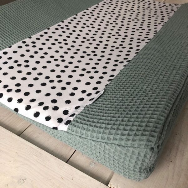 Aankleedkussenhoes dots oudgroen