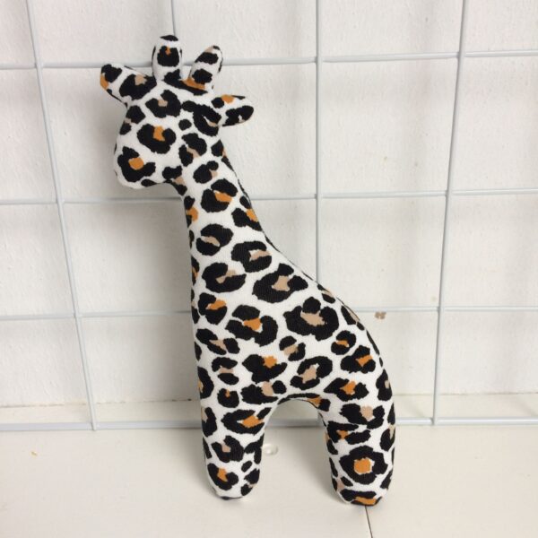 Giraffe knuffeltje met pieper panterprint