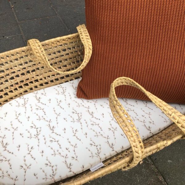 Hoeslaken verschoonmand off white katjes wilgentak zijaanzicht