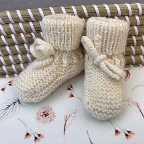 Gebreide Babyslofjes Met Omslag Off White Merino Wol